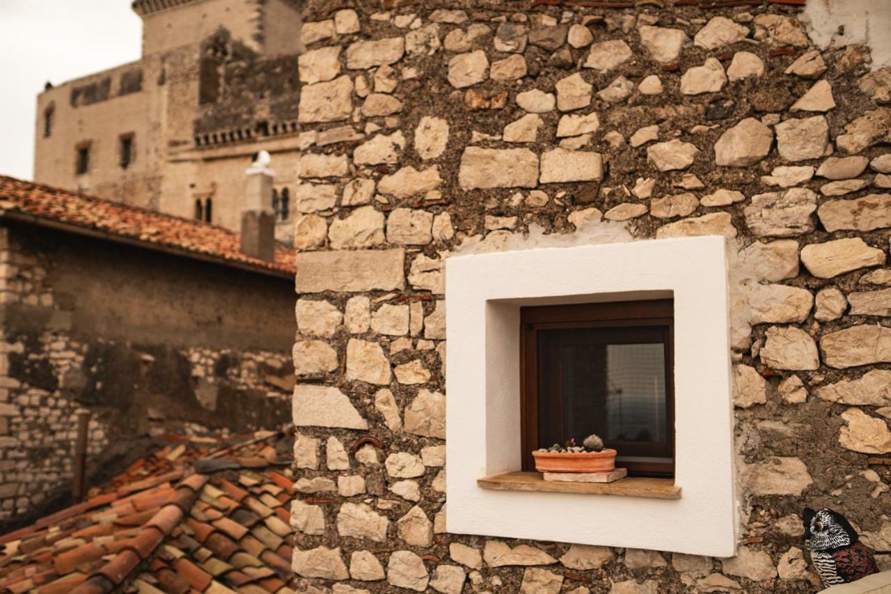 Aurora Medieval House Sermoneta Exterior foto