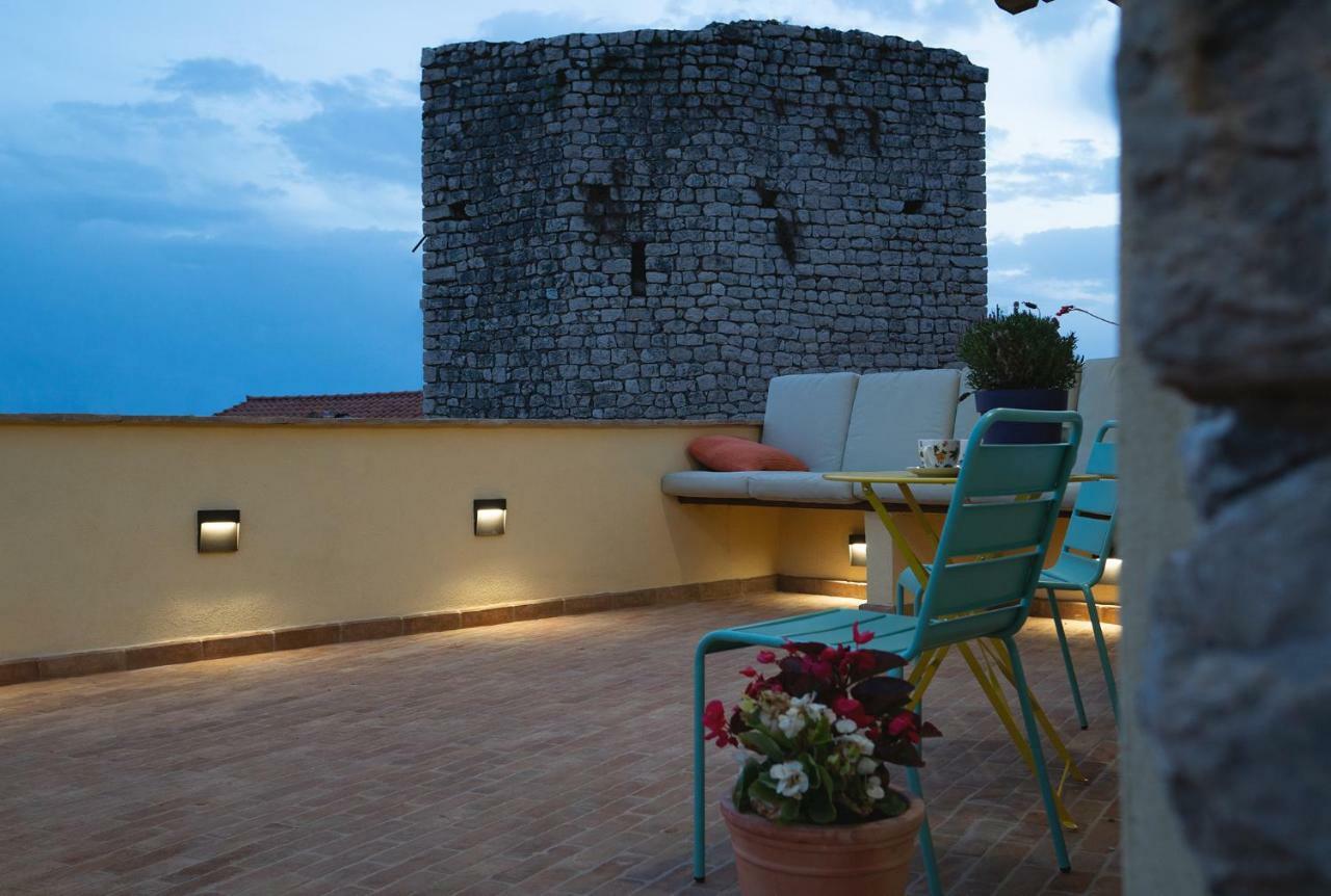 Aurora Medieval House Sermoneta Exterior foto